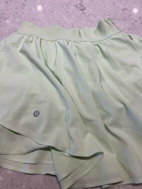 Green Lululemon skirt 2